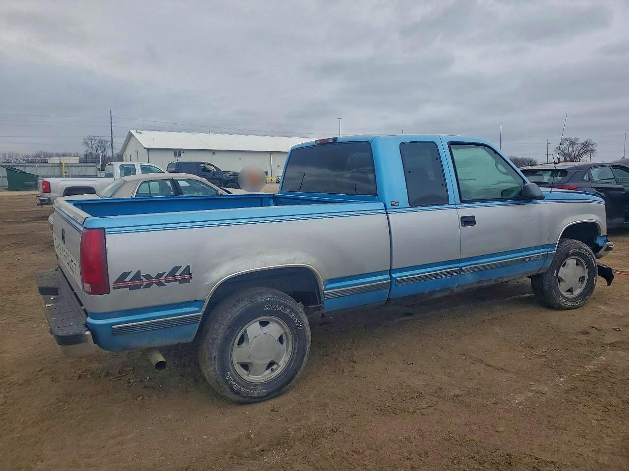 1995 CHEVROLET GMT-400 K1500 photo 3
