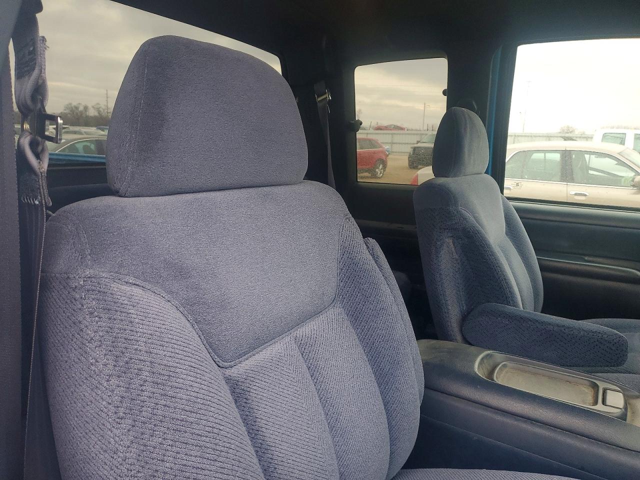 1995 CHEVROLET GMT-400 K1500 photo 10