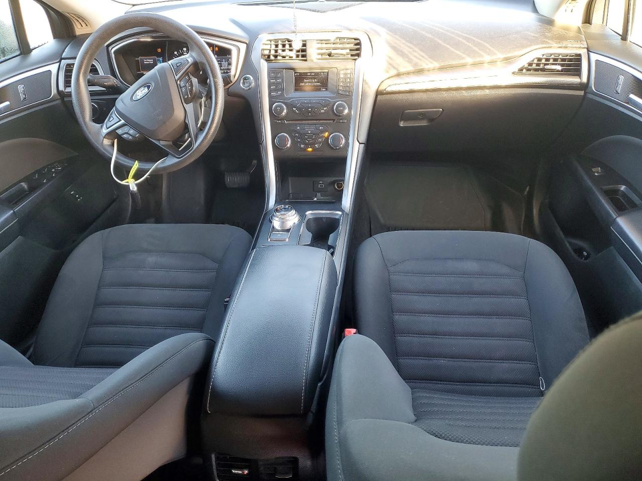 2017 FORD FUSION SE HYBRID photo 8