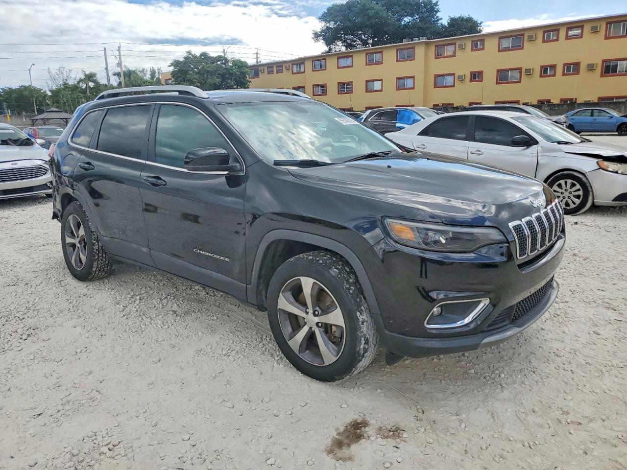 2019 JEEP CHEROKEE LIMITED photo 7