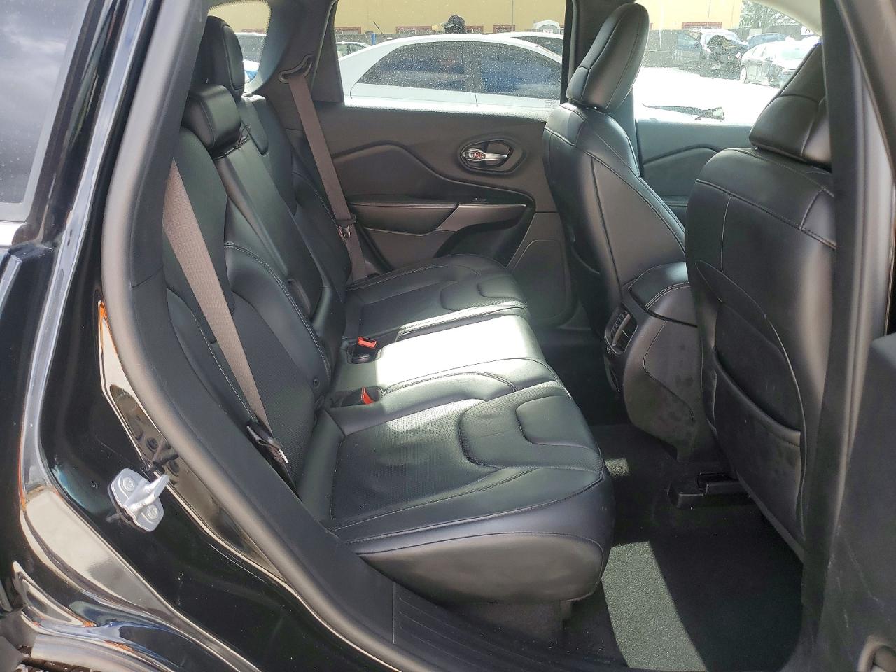 2019 JEEP CHEROKEE LIMITED photo 19
