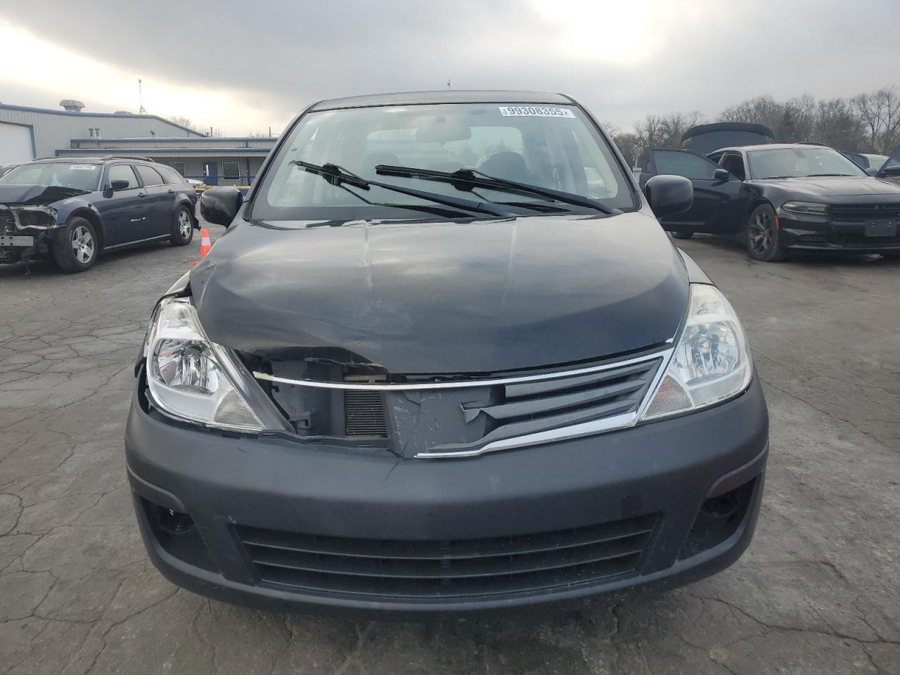 2011 NISSAN VERSA S photo 9