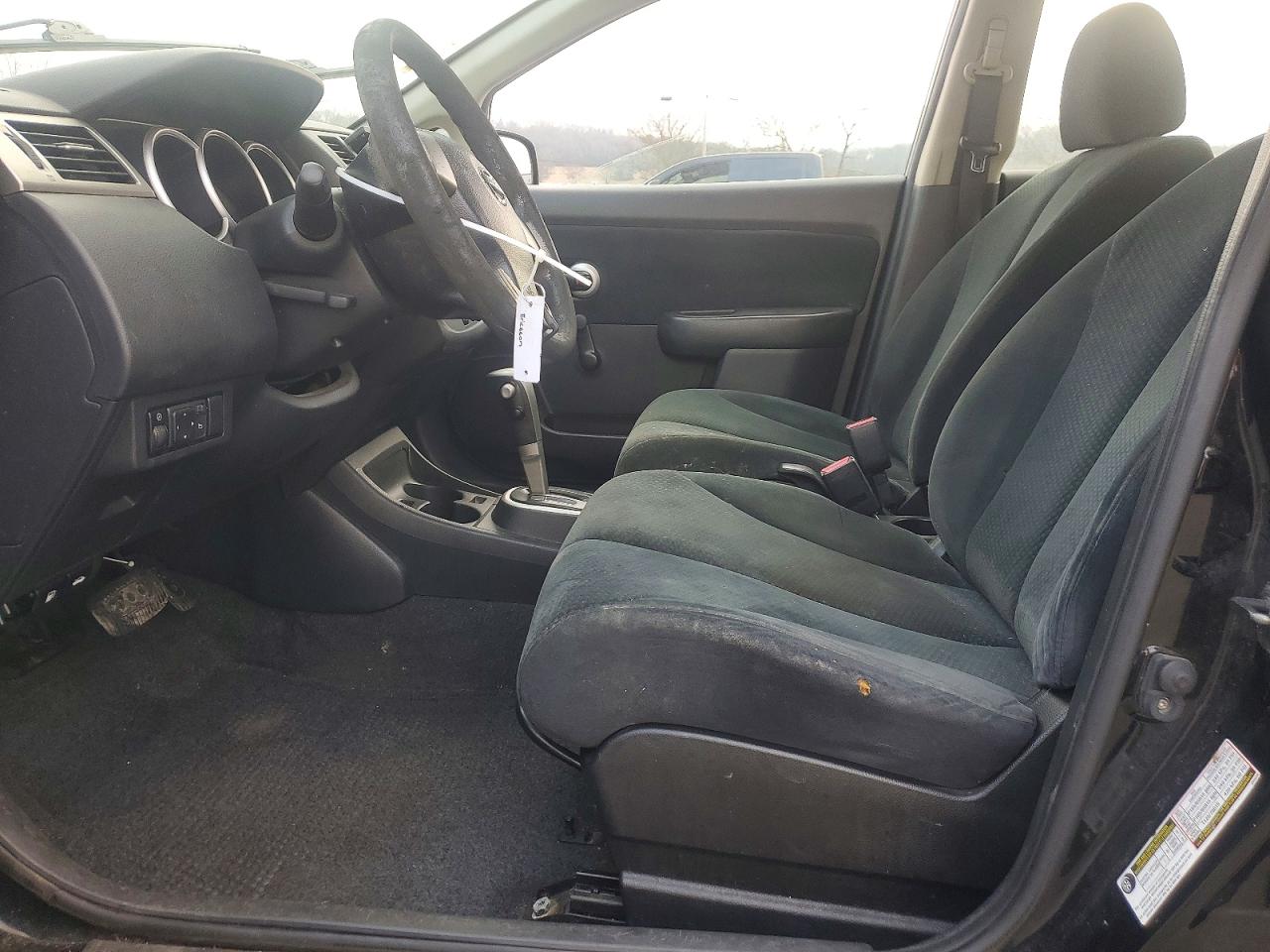 2011 NISSAN VERSA S photo 13