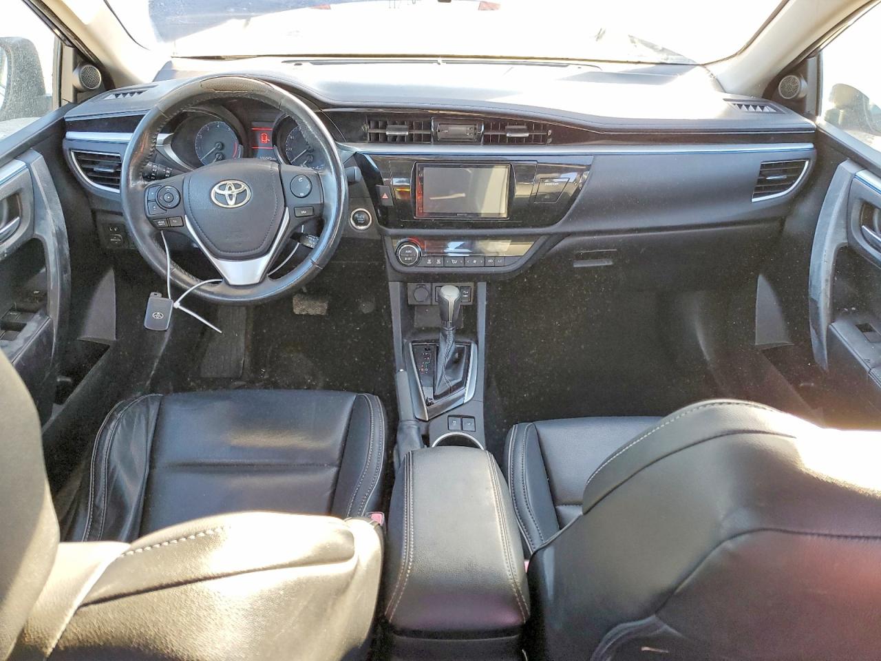 2014 TOYOTA COROLLA L photo 15