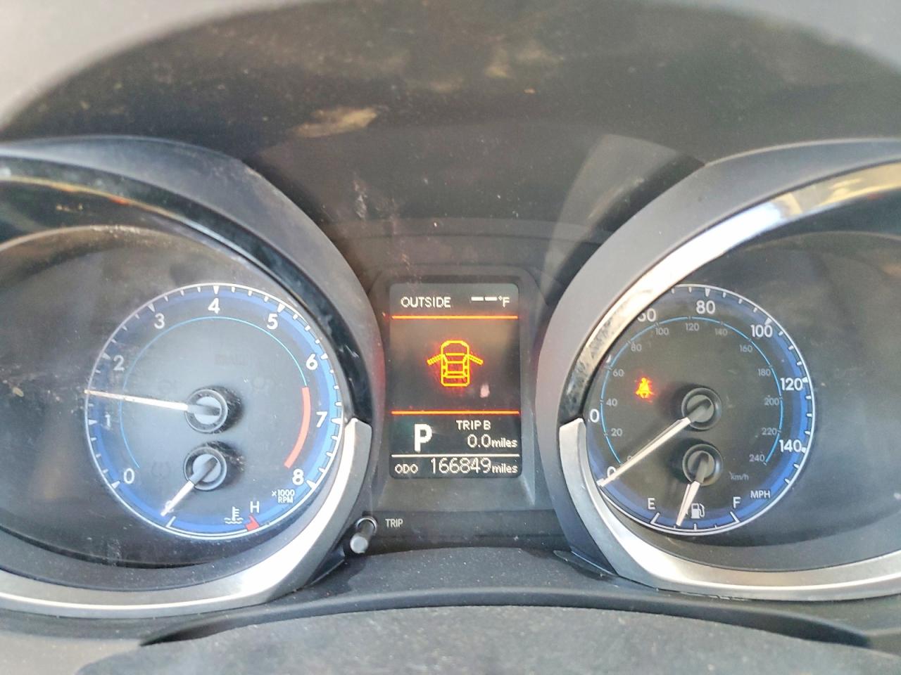 2014 TOYOTA COROLLA L photo 17