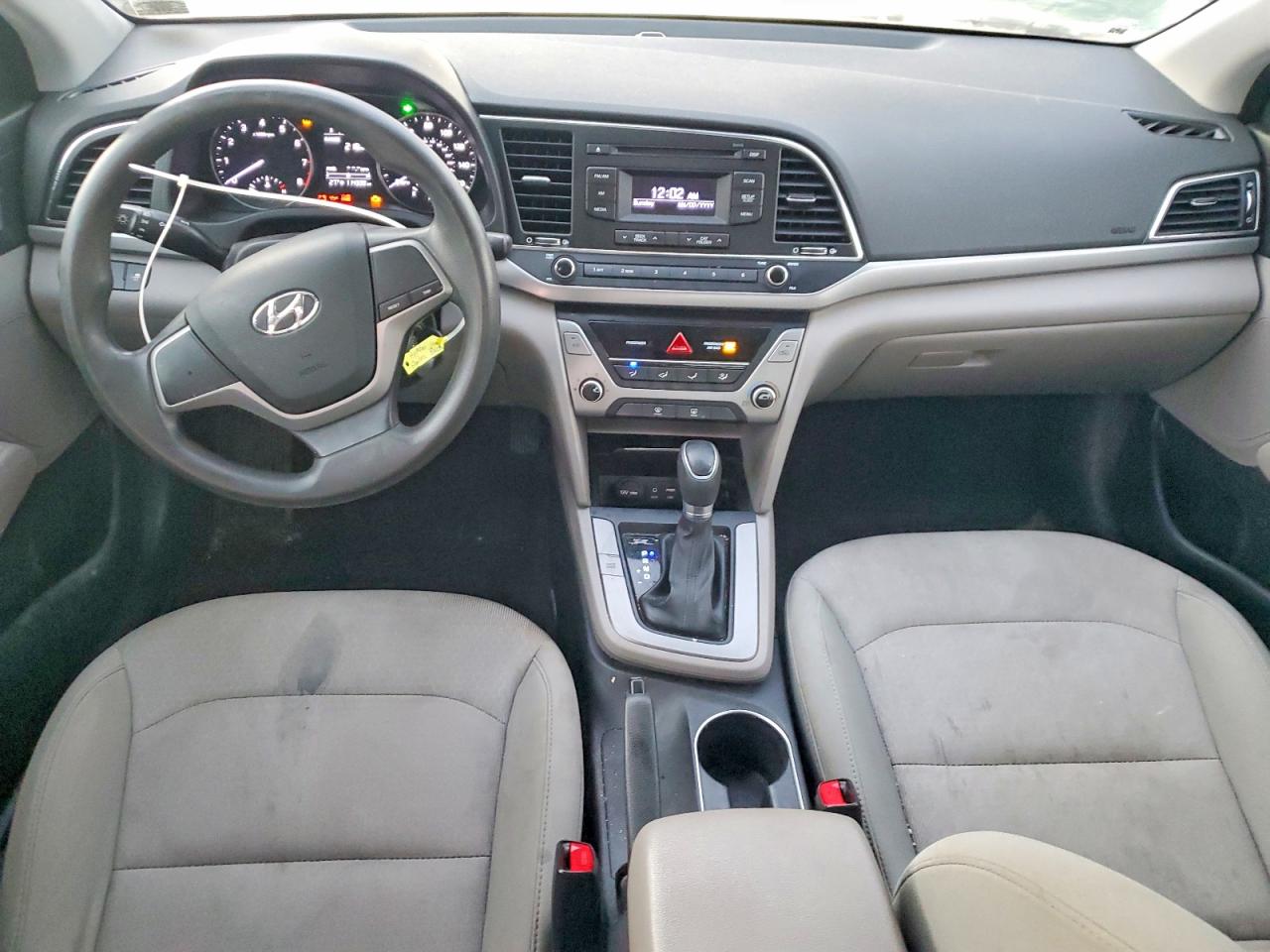 2017 HYUNDAI ELANTRA SE photo 8
