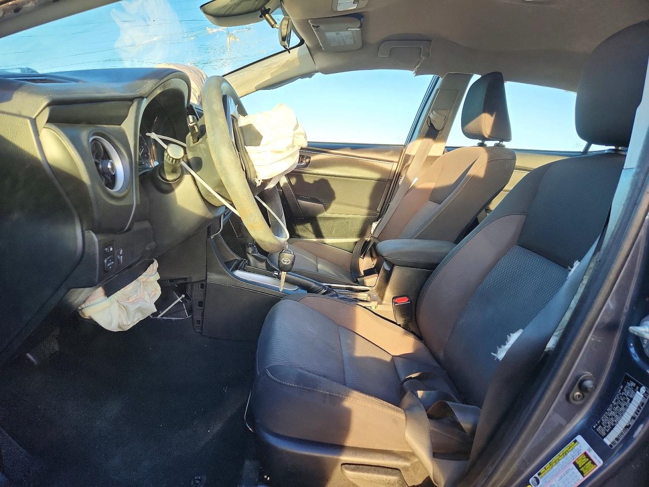 2019 TOYOTA COROLLA LE photo 13