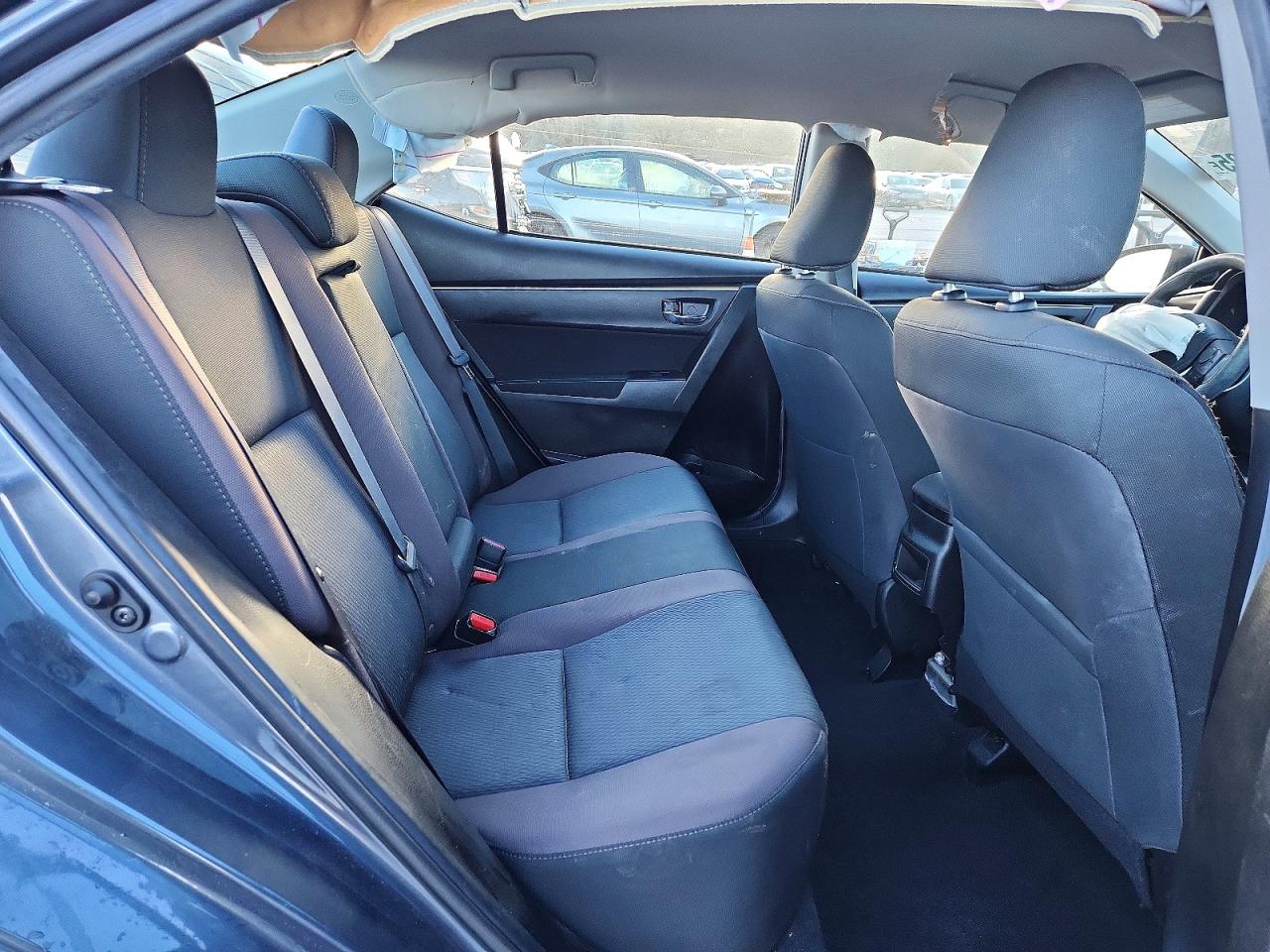 2019 TOYOTA COROLLA LE photo 19