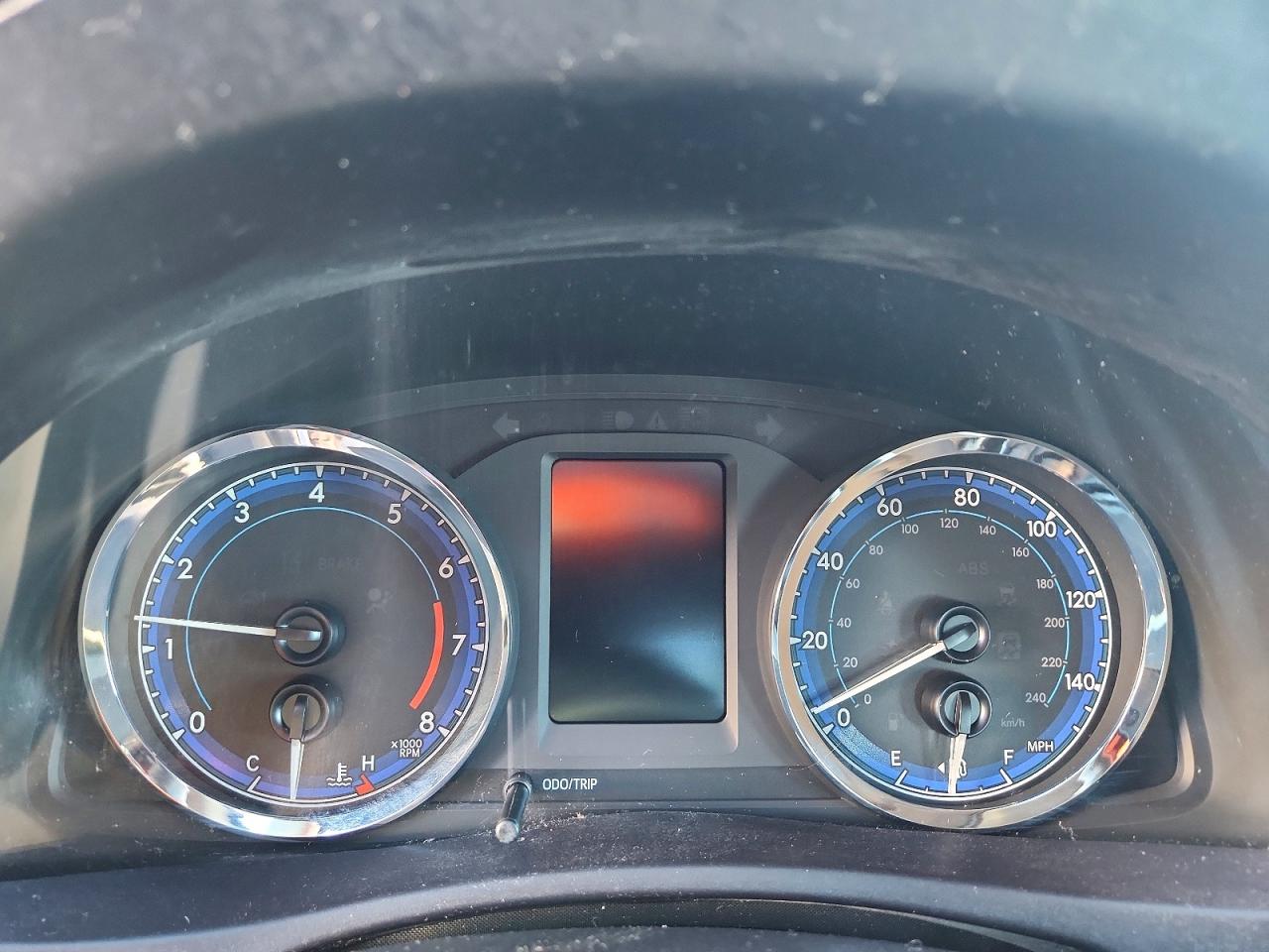 2019 TOYOTA COROLLA LE photo 17
