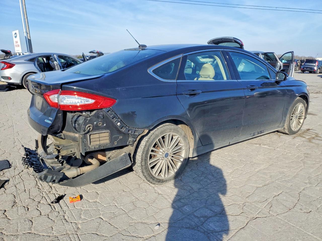 2014 FORD FUSION SE photo 5