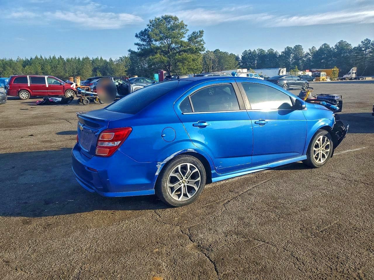 2017 CHEVROLET SONIC LT photo 5
