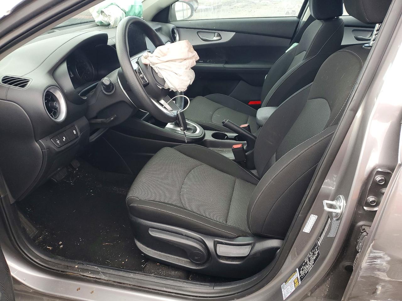 2024 KIA FORTE LX photo 7