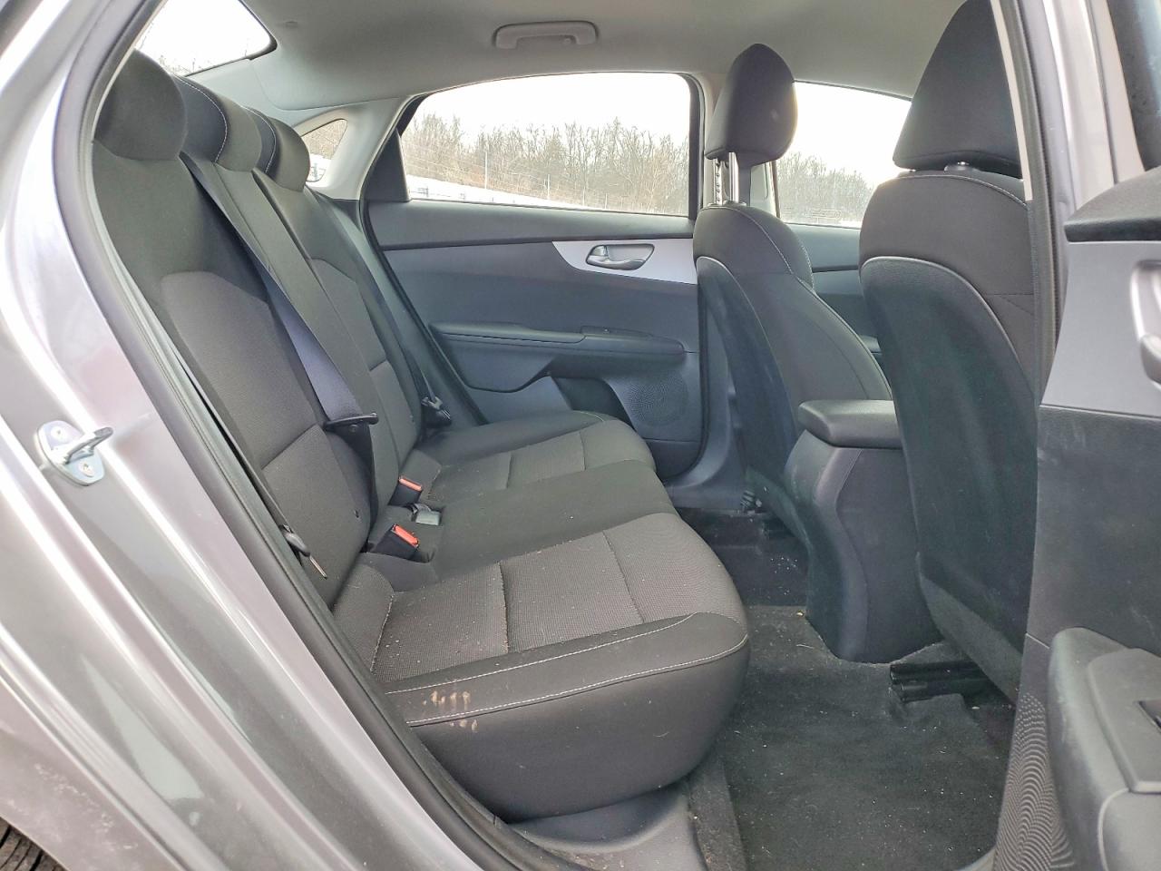 2024 KIA FORTE LX photo 10