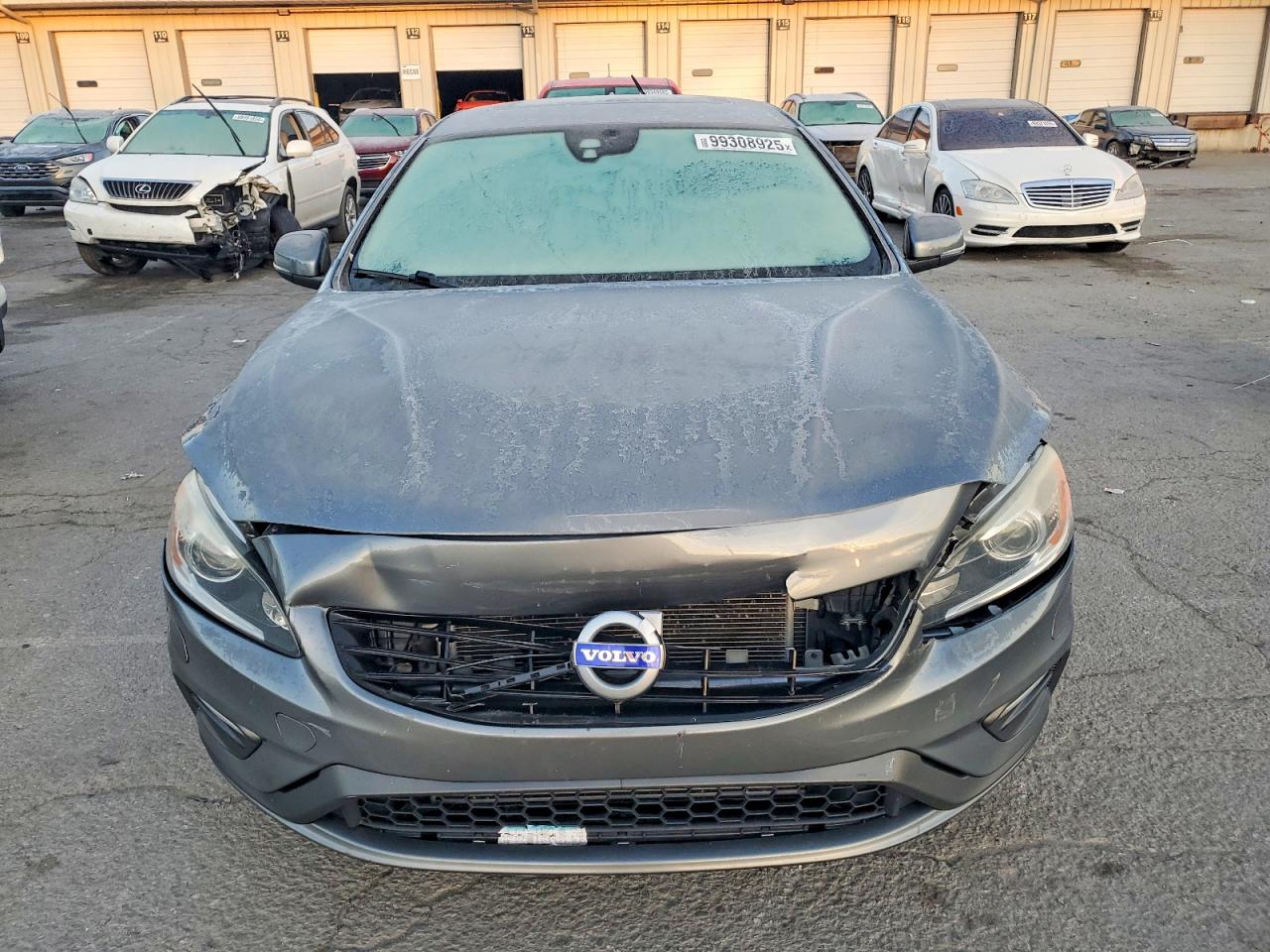 2017 VOLVO S60 DYNAMIC photo 9