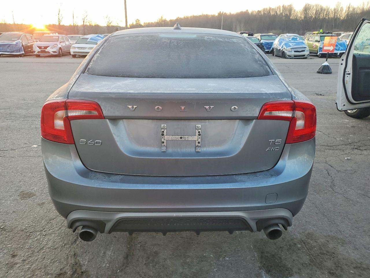 2017 VOLVO S60 DYNAMIC photo 11
