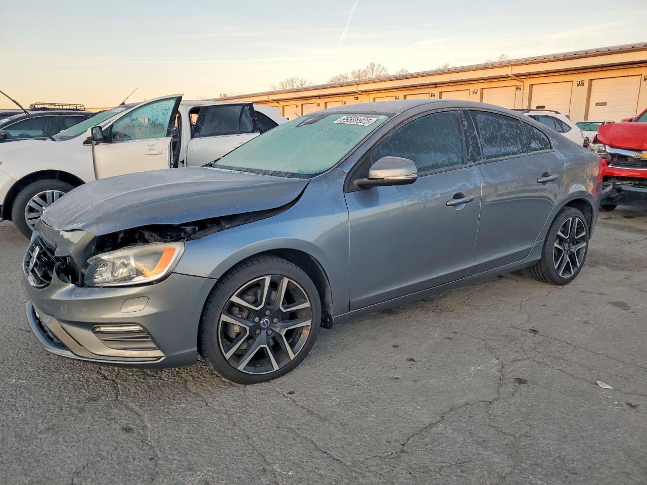 2017 VOLVO S60