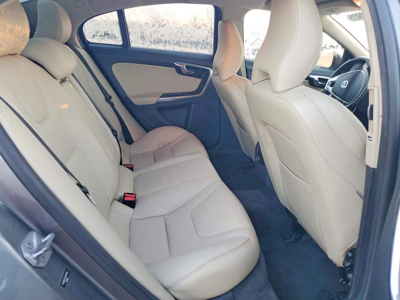 2017 VOLVO S60 DYNAMIC photo 19