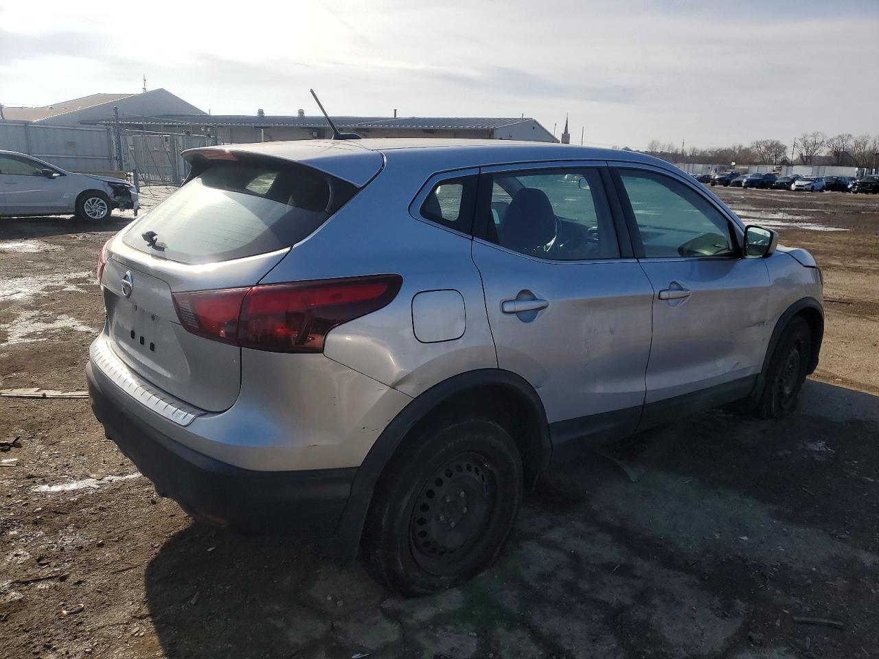 2019 NISSAN ROGUE SPORT S photo 7