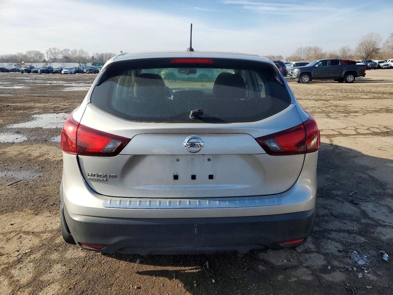 2019 NISSAN ROGUE SPORT S photo 16