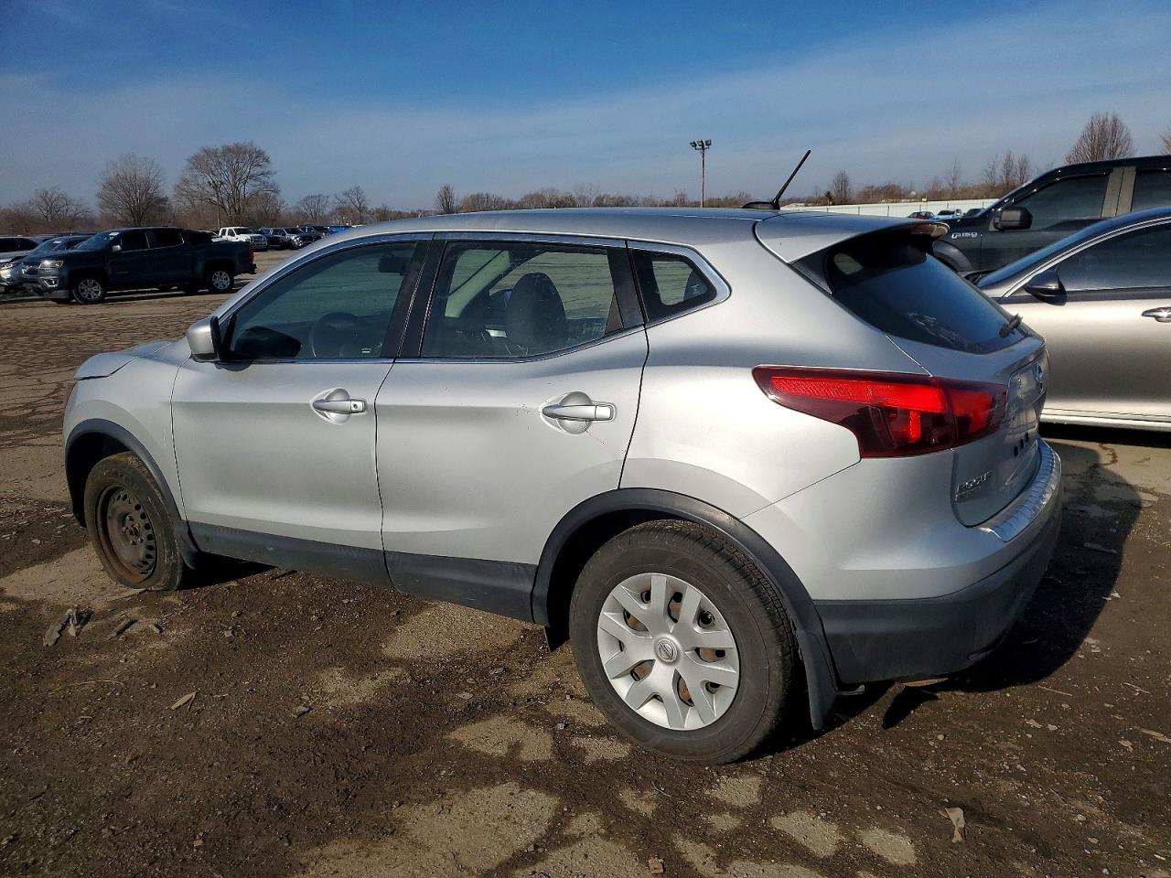 2019 NISSAN ROGUE SPORT S photo 4