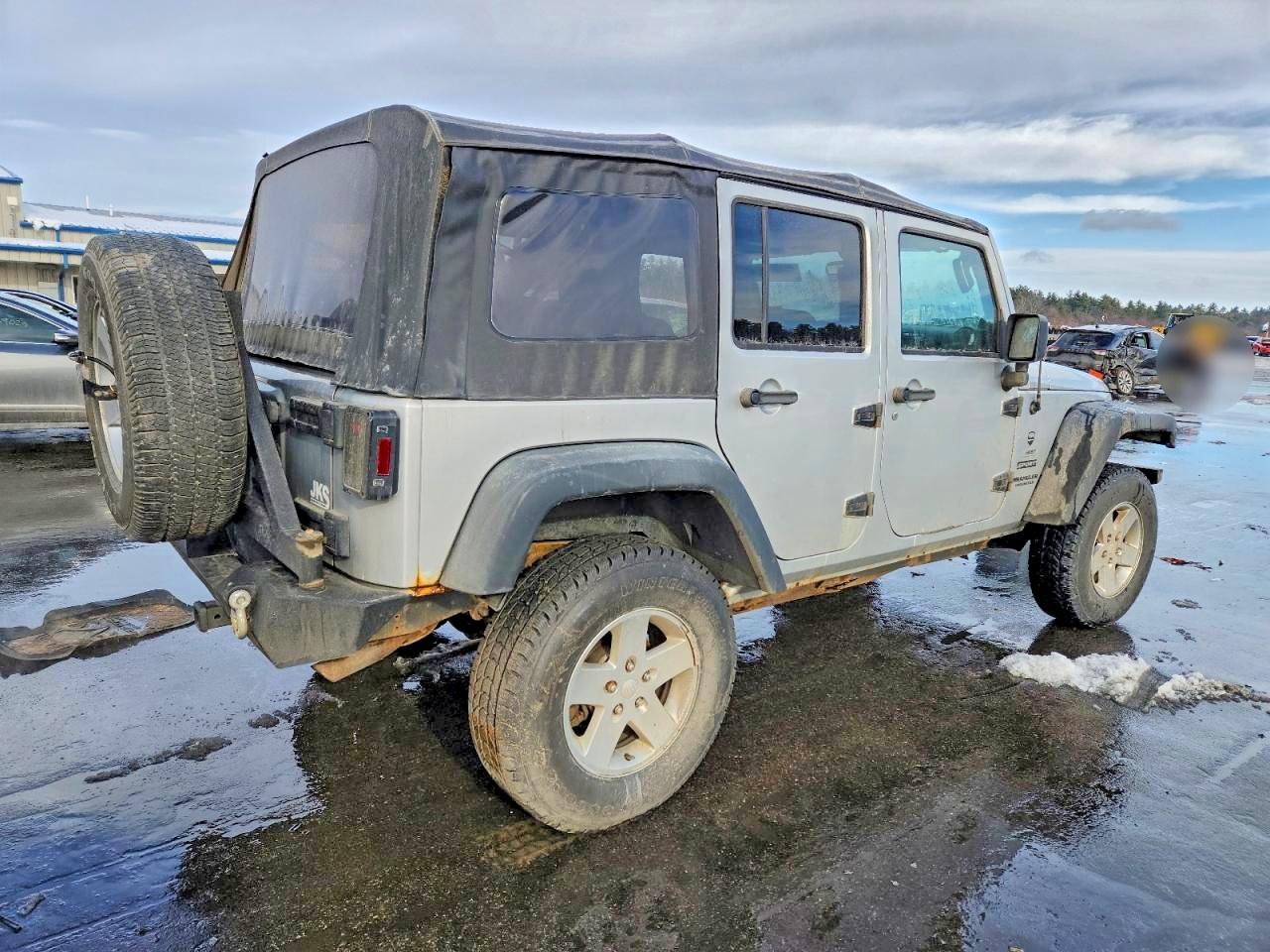 2012 JEEP WRANGLER UNLIMITED SPORT photo 3
