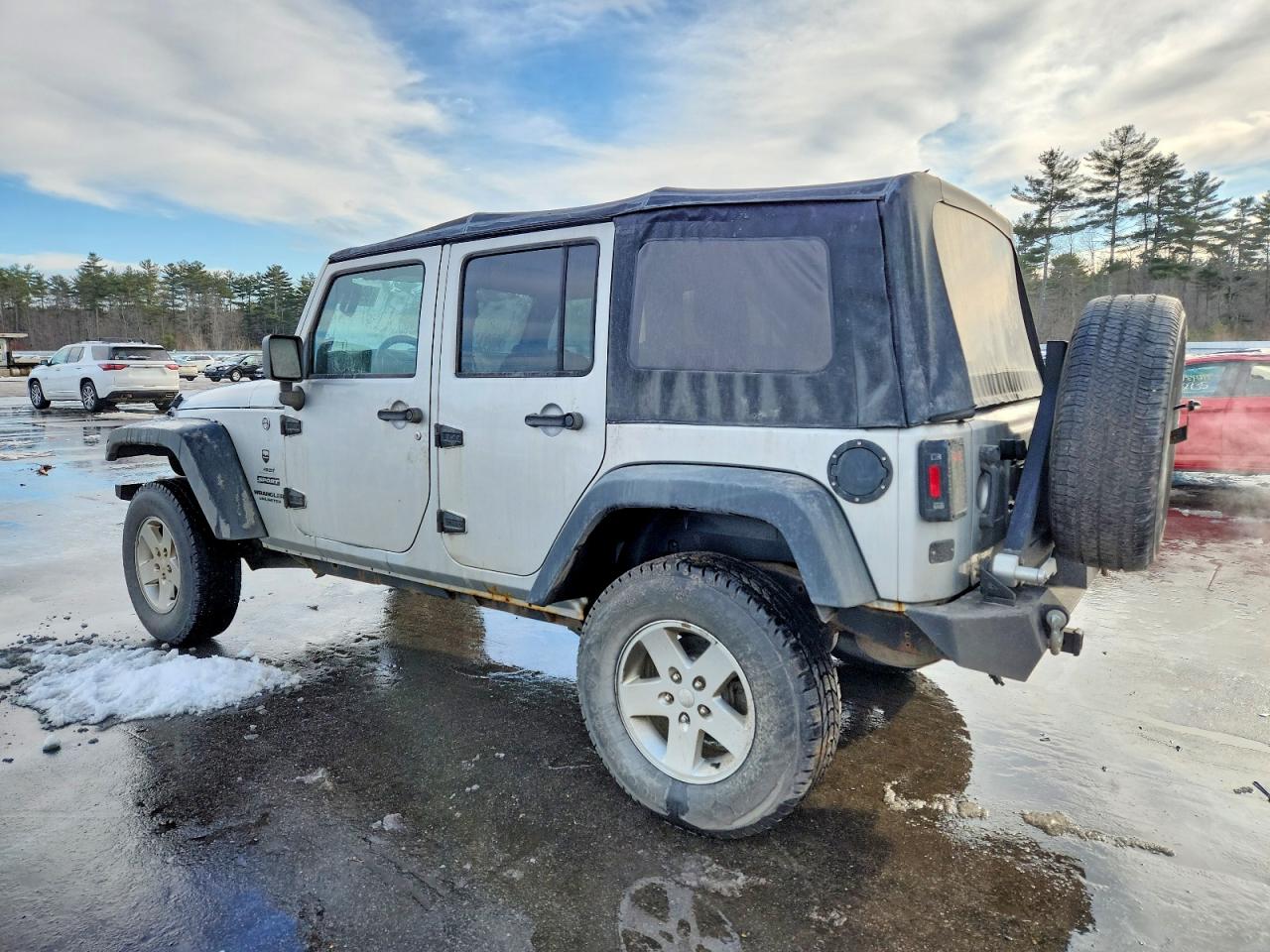 2012 JEEP WRANGLER UNLIMITED SPORT photo 2