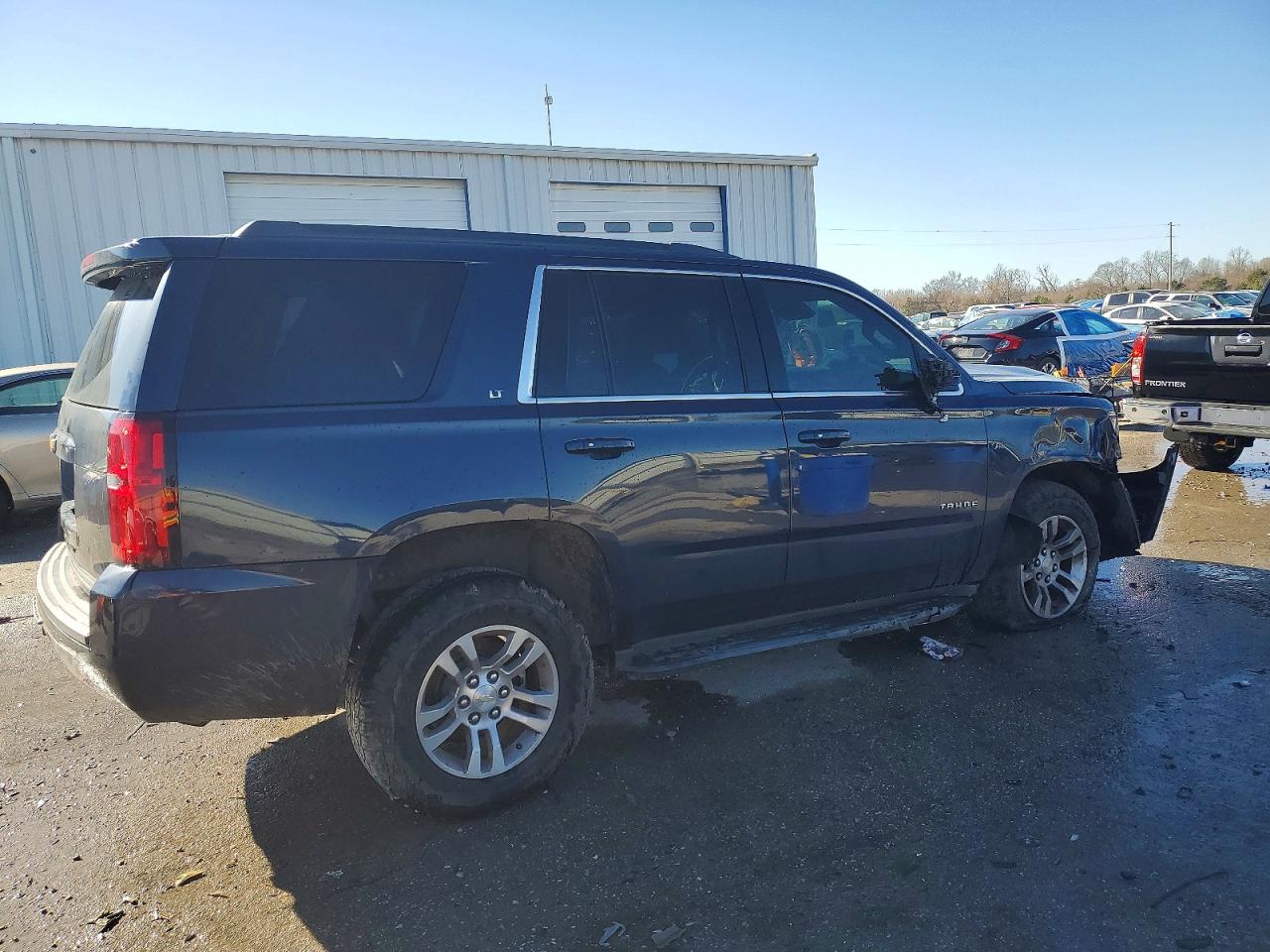 2017 CHEVROLET TAHOE C1500 LT photo 3