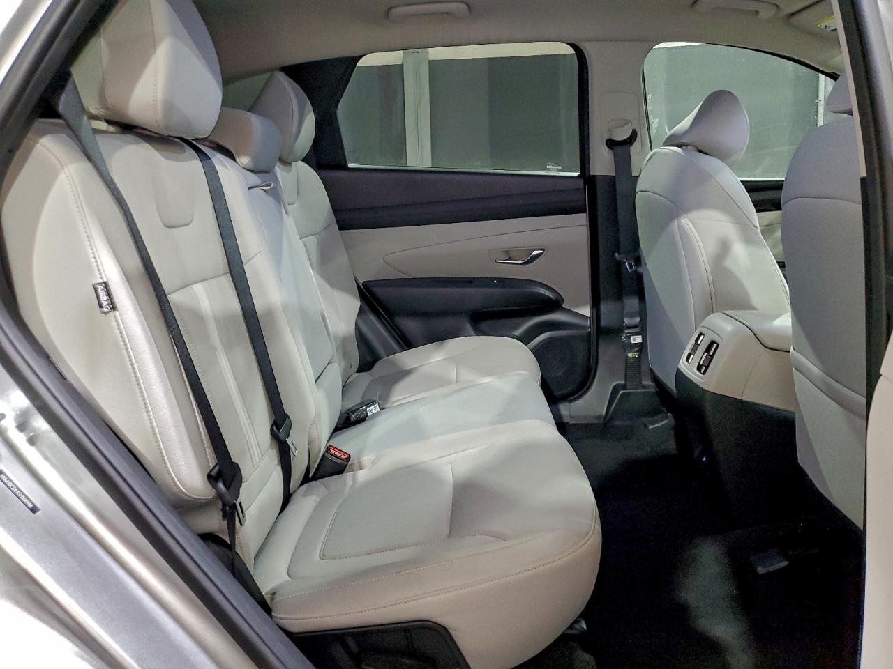 2025 HYUNDAI TUCSON SEL photo 21
