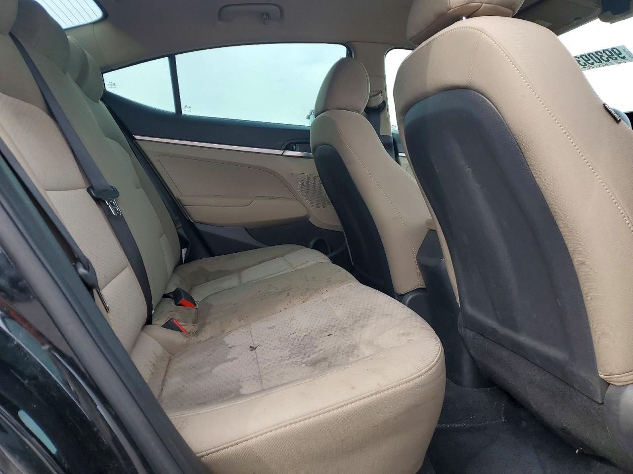 2019 HYUNDAI ELANTRA SE photo 10