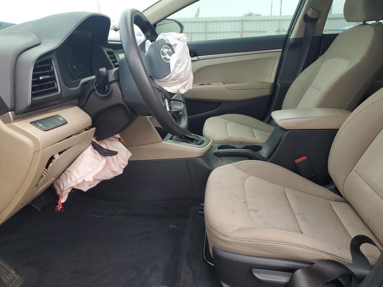 2019 HYUNDAI ELANTRA SE photo 7