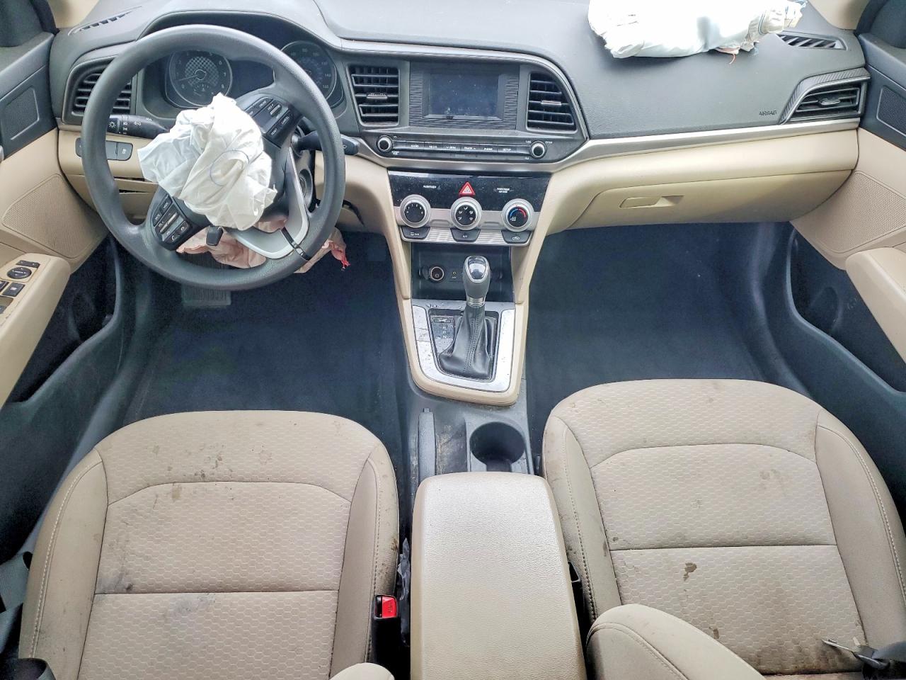 2019 HYUNDAI ELANTRA SE photo 8