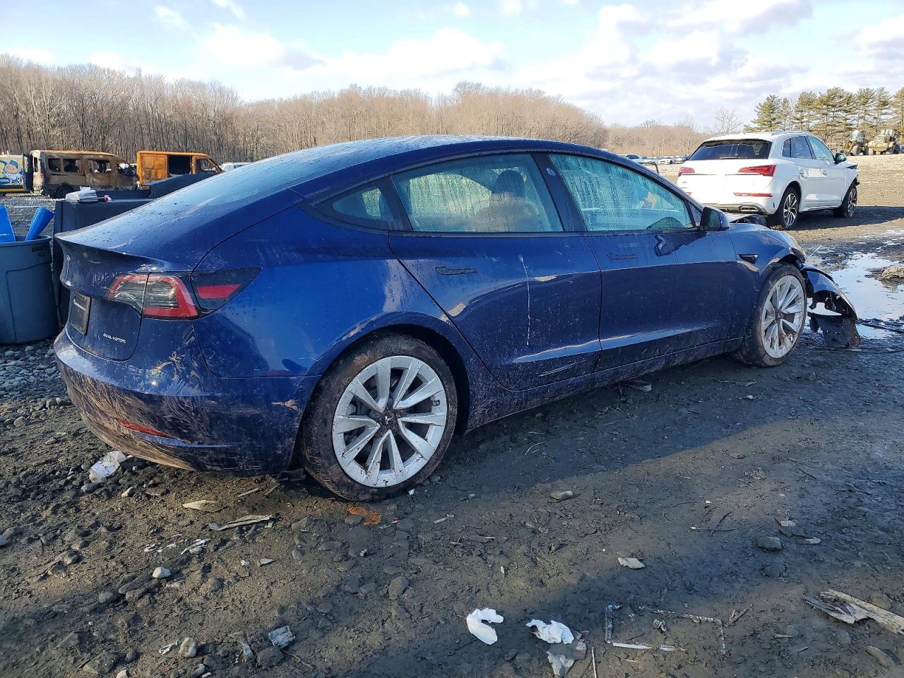 2023 TESLA MODEL 3 photo 3