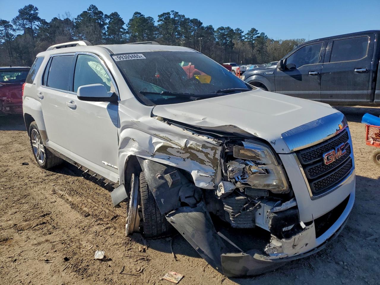 2012 GMC TERRAIN SLE photo 4