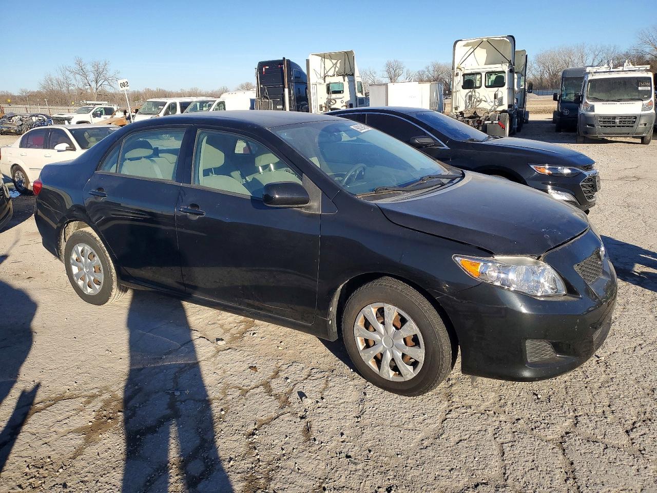 2010 TOYOTA COROLLA BASE photo 4