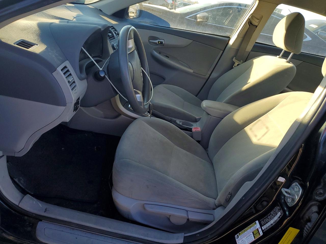 2010 TOYOTA COROLLA BASE photo 7