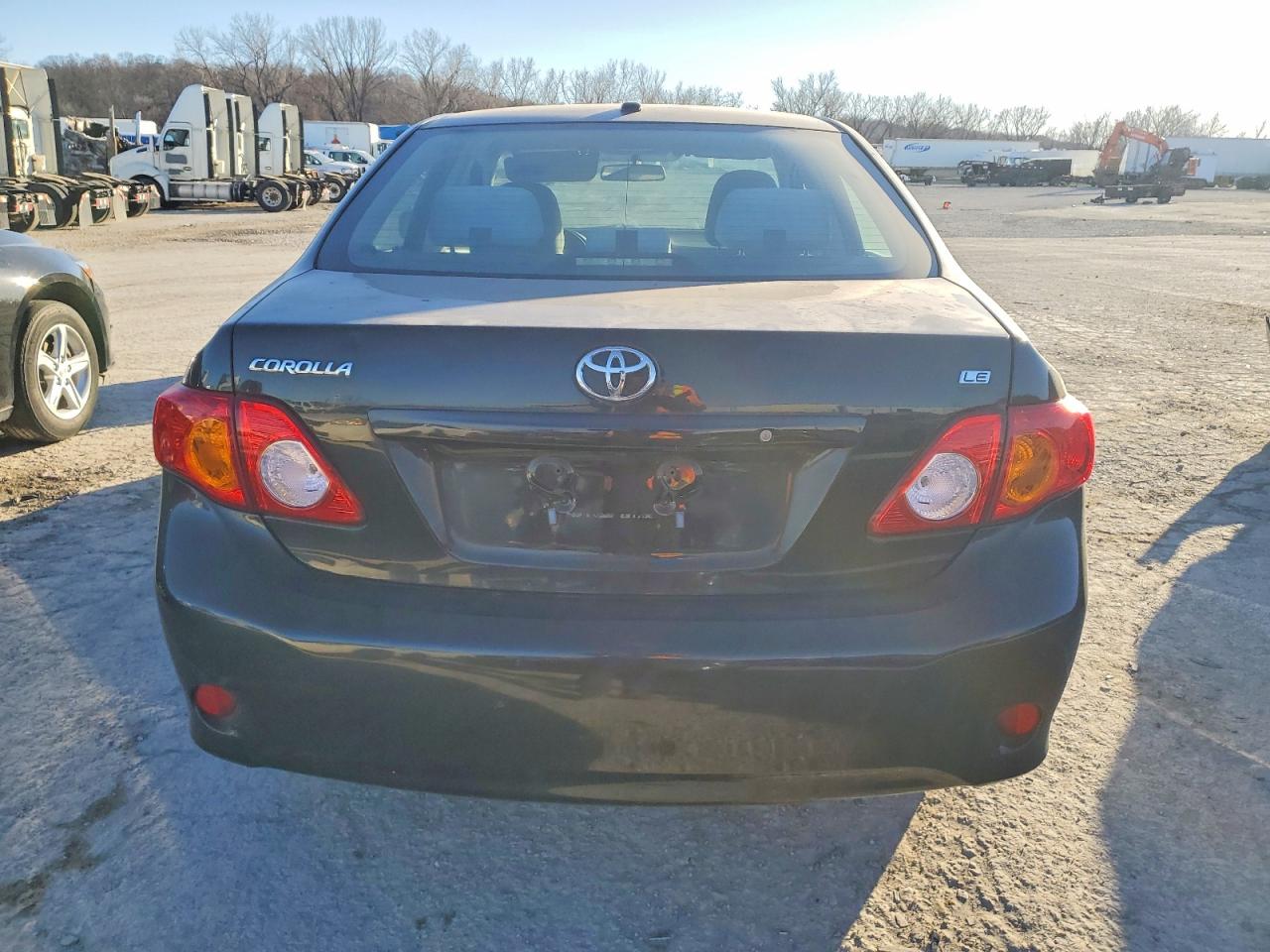 2010 TOYOTA COROLLA BASE photo 6