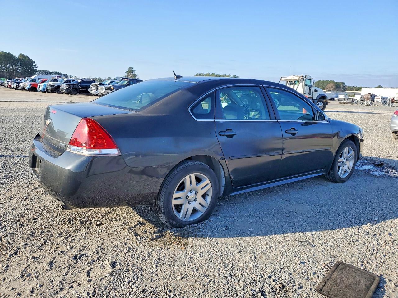 2013 CHEVROLET IMPALA LT photo 3