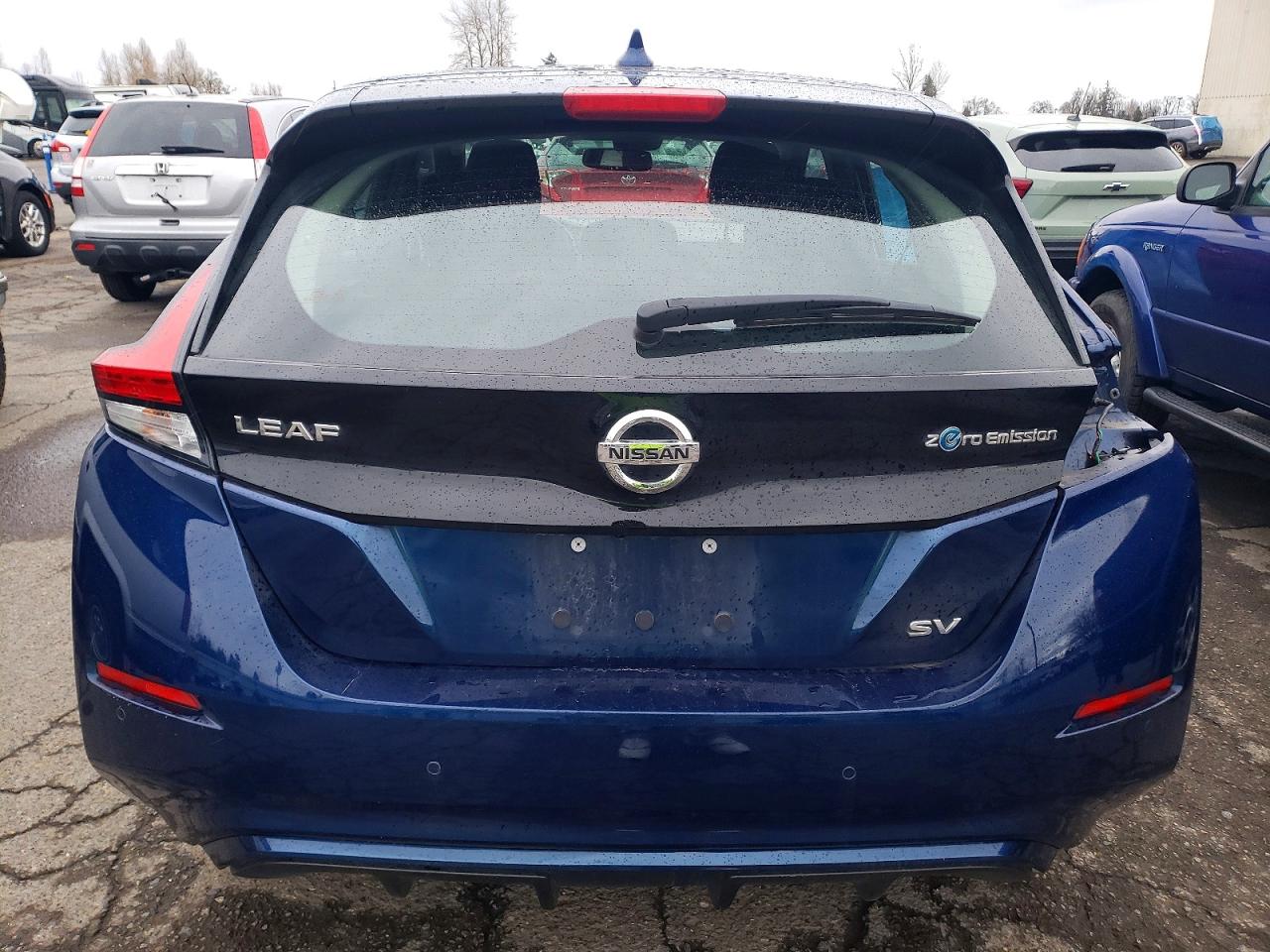 2021 NISSAN LEAF SV photo 6