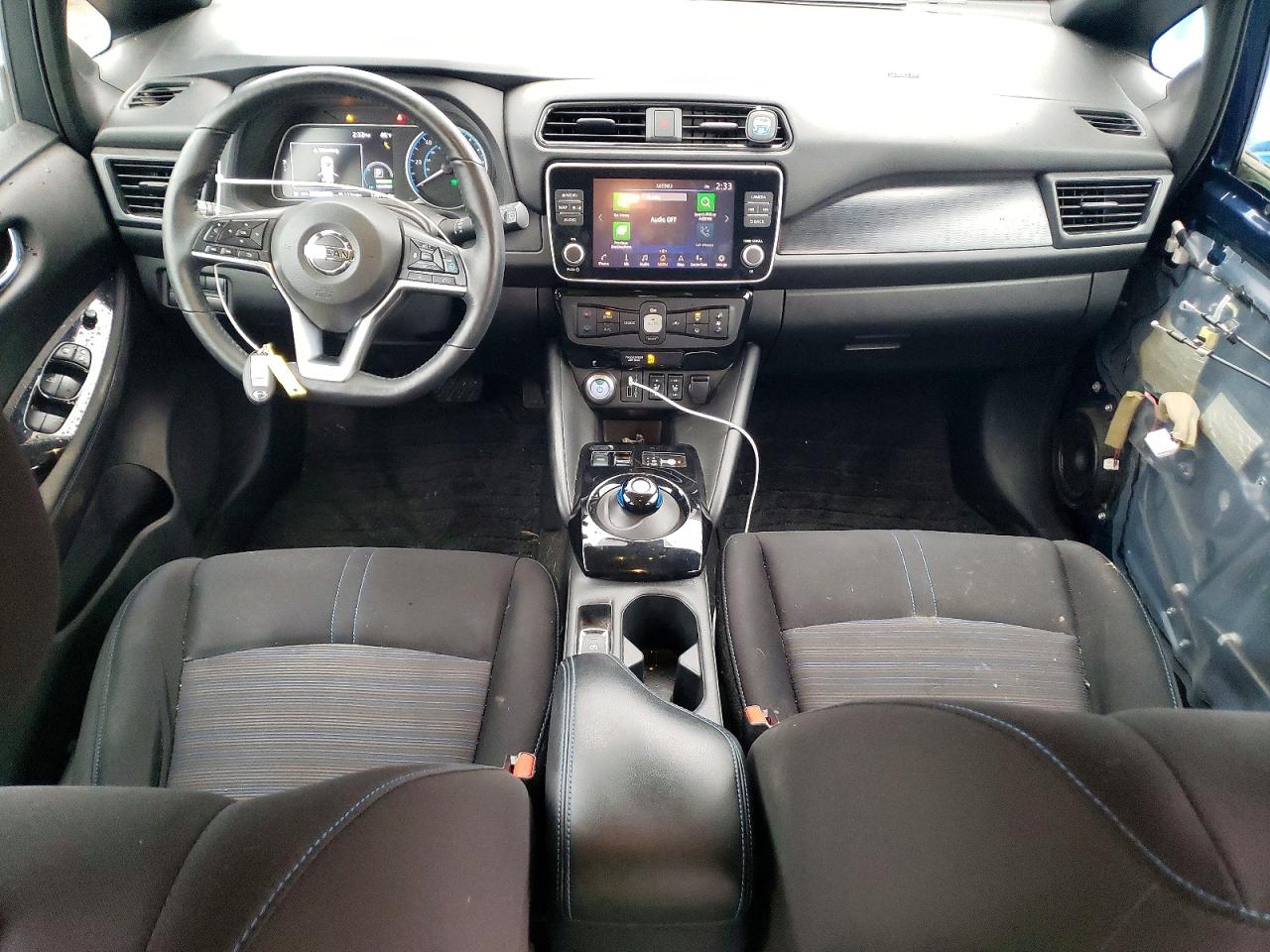 2021 NISSAN LEAF SV photo 8