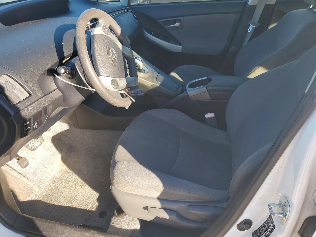 2012 TOYOTA PRIUS photo 13