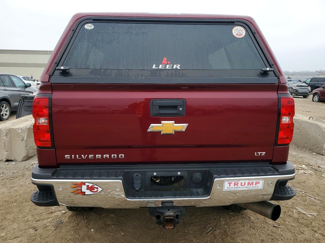 2015 CHEVROLET SILVERADO K2500 HEAVY DUTY LTZ photo 6