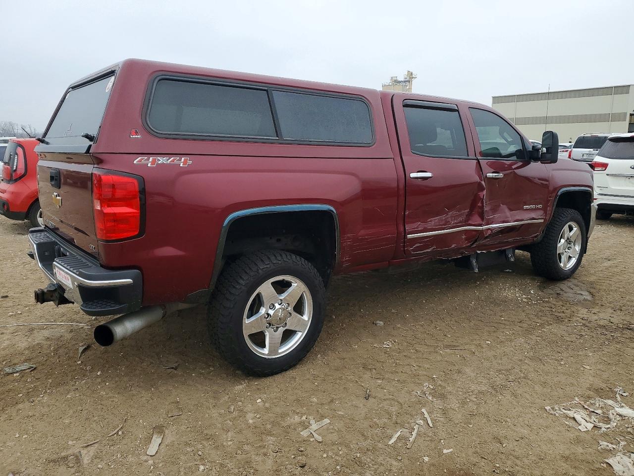 2015 CHEVROLET SILVERADO K2500 HEAVY DUTY LTZ photo 3
