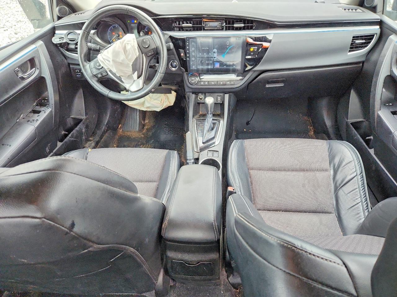 2014 TOYOTA COROLLA L photo 8