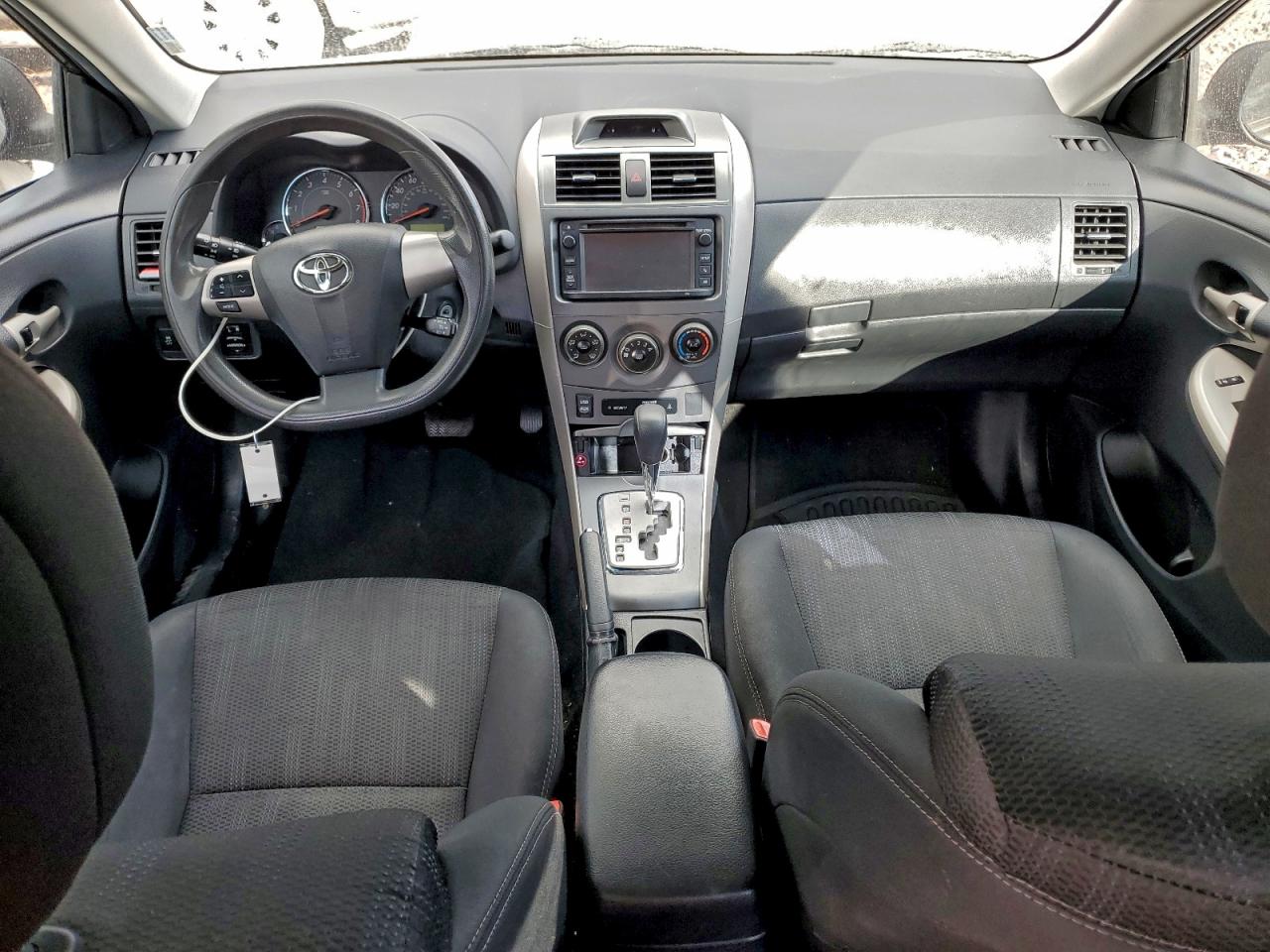 2013 TOYOTA COROLLA BASE photo 8
