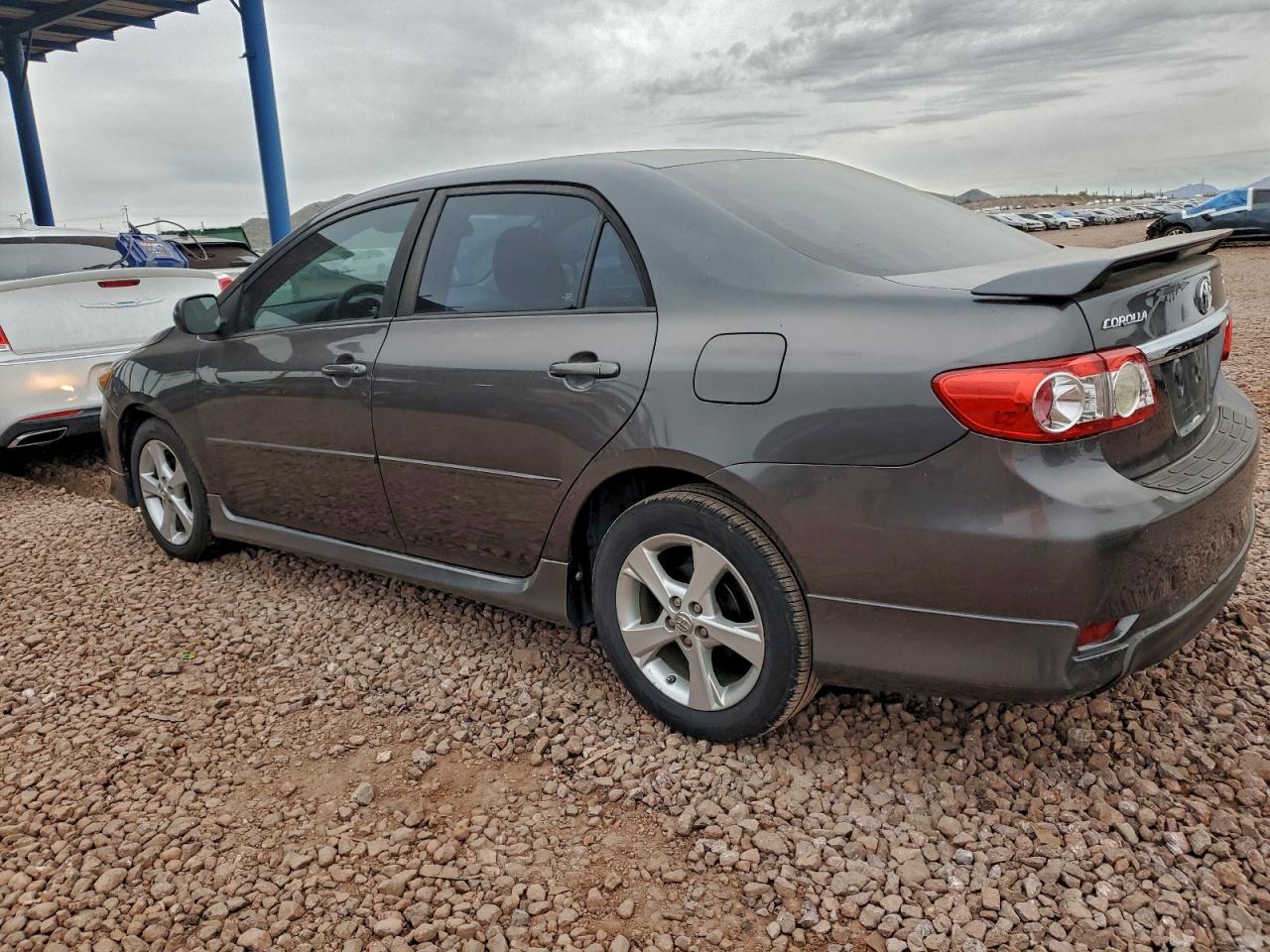 2013 TOYOTA COROLLA BASE photo 2