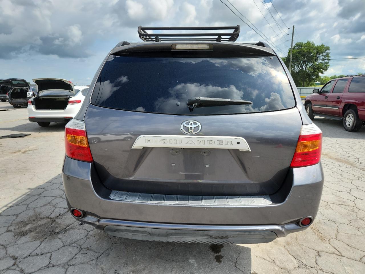 2010 TOYOTA HIGHLANDER SE photo 16
