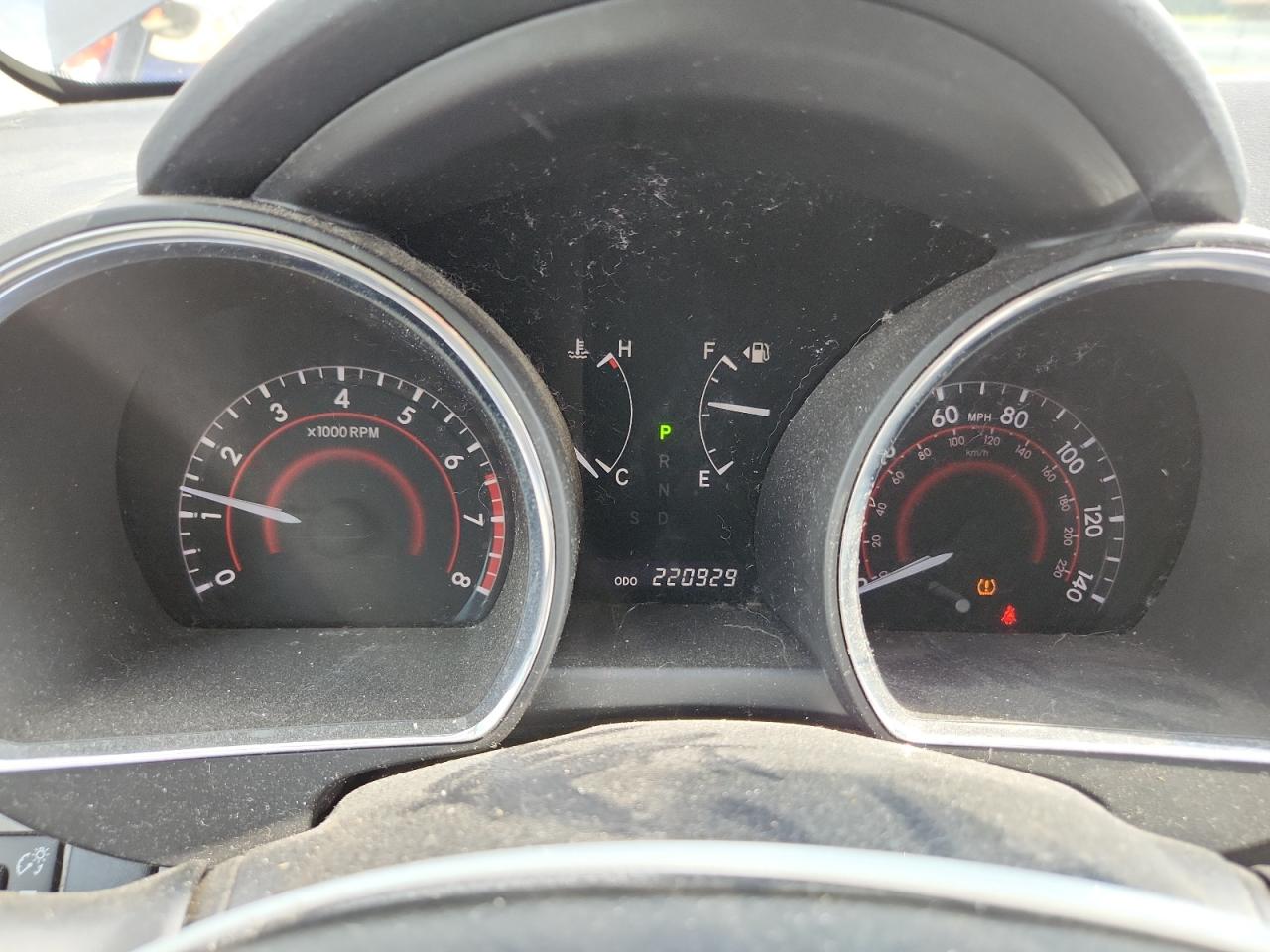 2010 TOYOTA HIGHLANDER SE photo 25