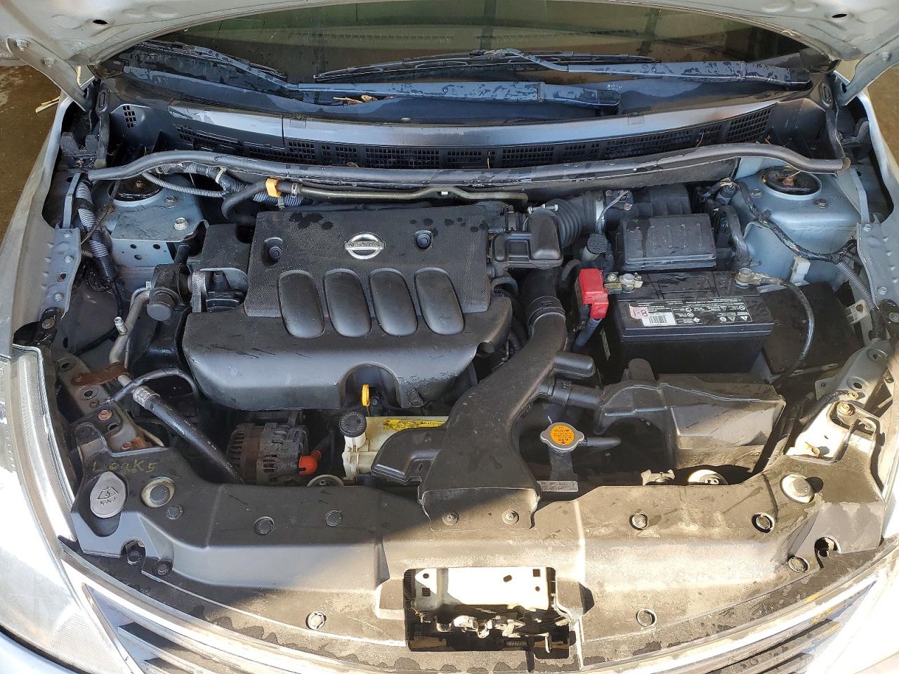 2011 NISSAN VERSA S photo 11