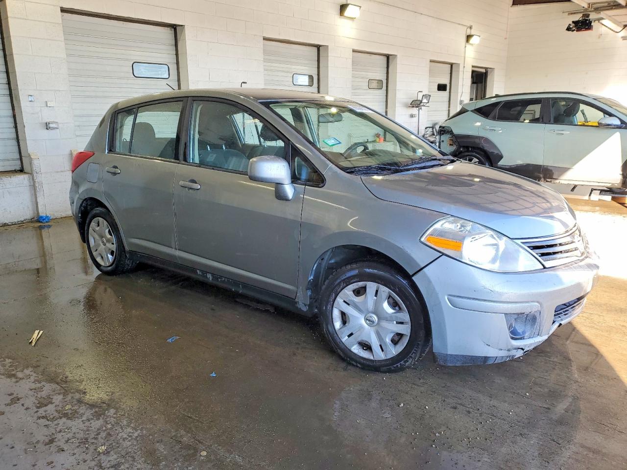 2011 NISSAN VERSA S photo 4