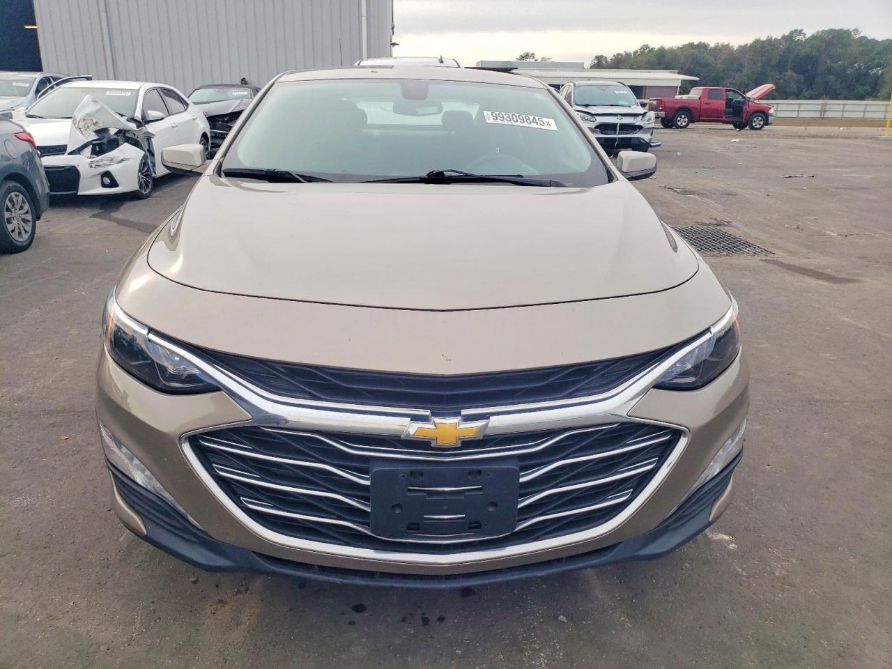 2022 CHEVROLET MALIBU LT photo 5
